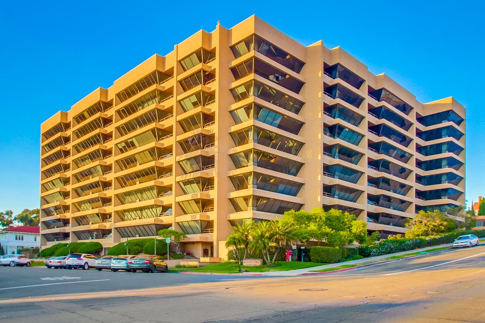 Virtual tour photo 3 of 64 for 230 W Laurel St #401