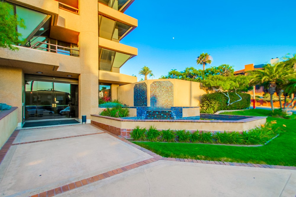 Virtual tour photo 6 of 64 for 230 W Laurel St #401