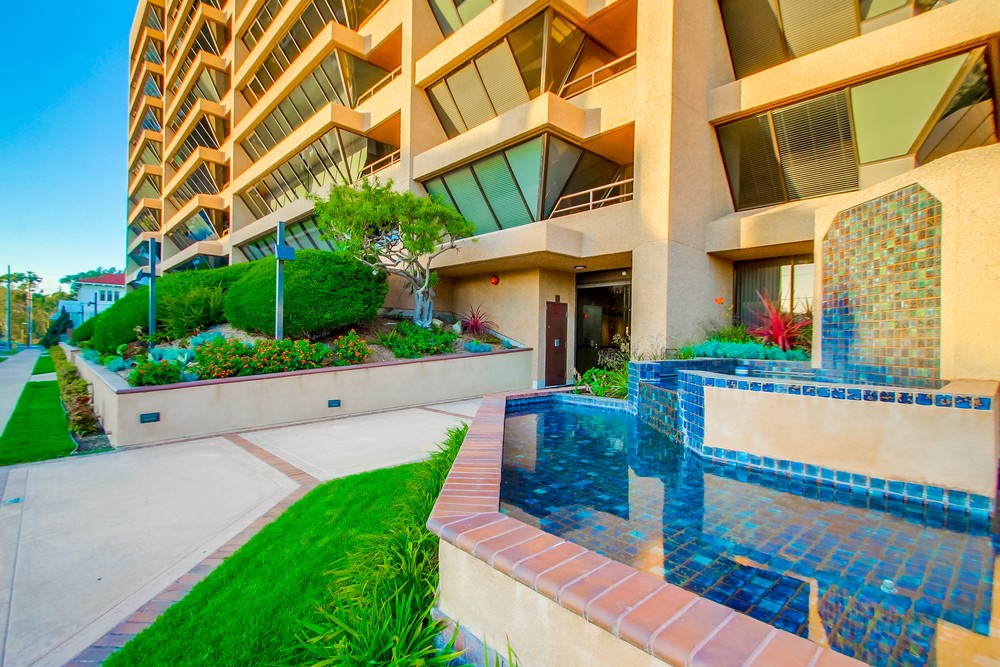 Virtual tour photo 7 of 64 for 230 W Laurel St #401