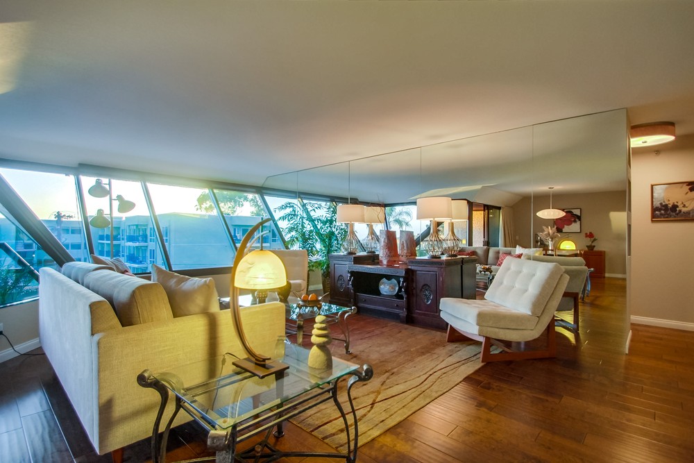Virtual tour photo 10 of 64 for 230 W Laurel St #401