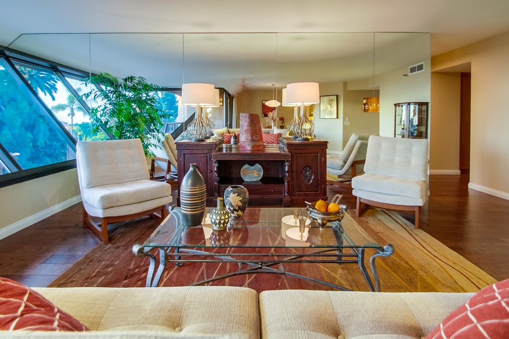 Virtual tour photo 13 of 64 for 230 W Laurel St #401