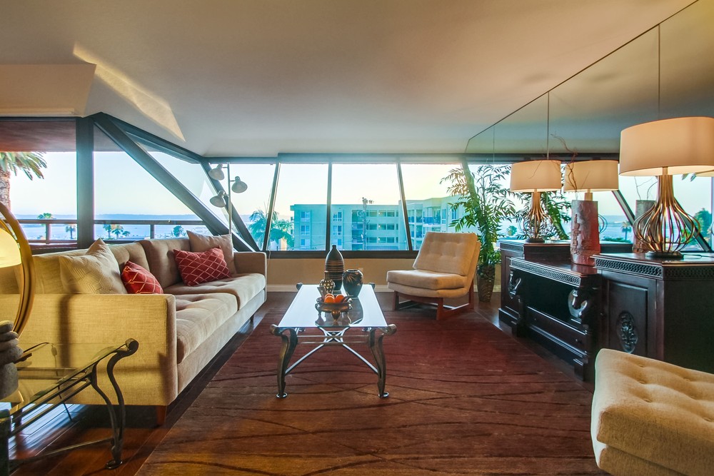 Virtual tour photo 14 of 64 for 230 W Laurel St #401