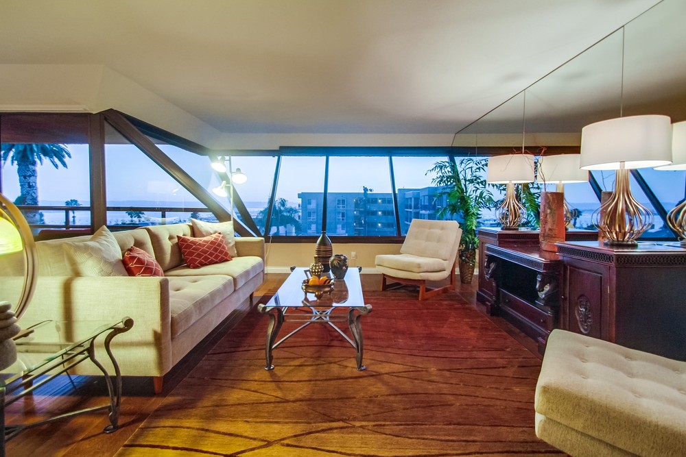 Virtual tour photo 15 of 64 for 230 W Laurel St #401