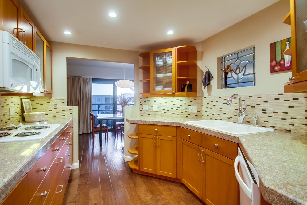 Virtual tour photo 28 of 64 for 230 W Laurel St #401