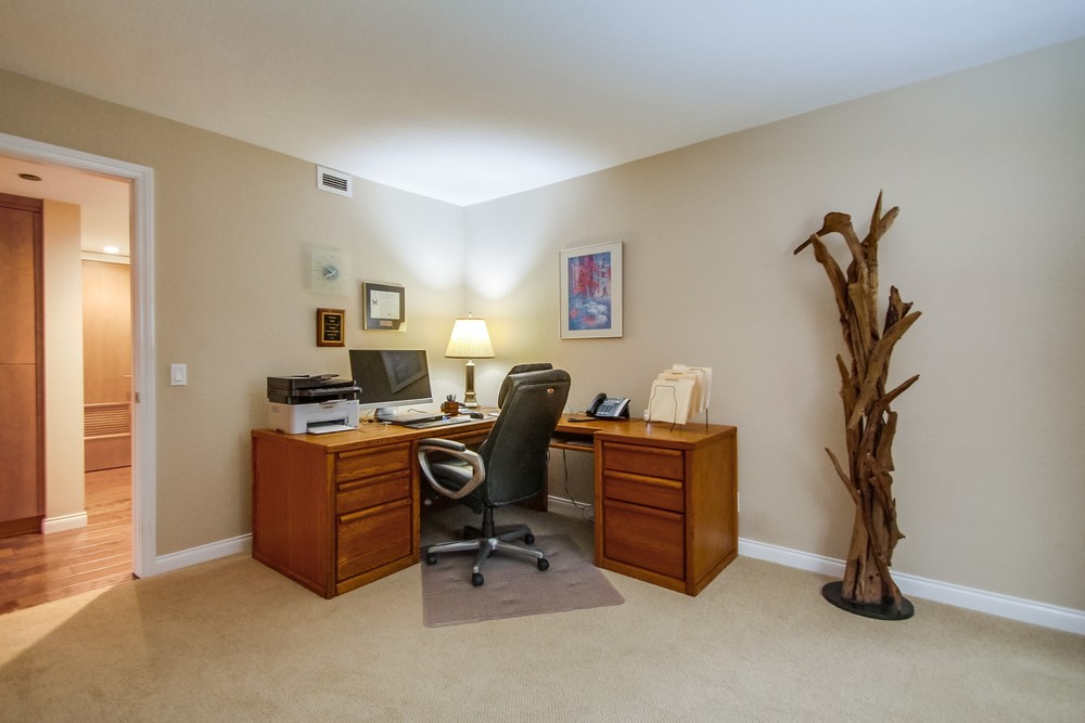 Virtual tour photo 53 of 64 for 230 W Laurel St #401