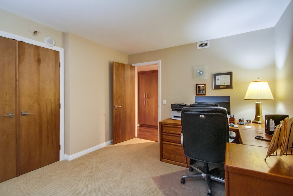 Virtual tour photo 54 of 64 for 230 W Laurel St #401