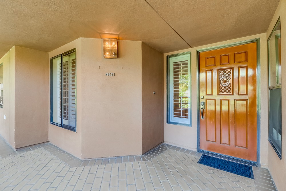 Virtual tour photo 5 of 55 for 230 W Laurel St #401