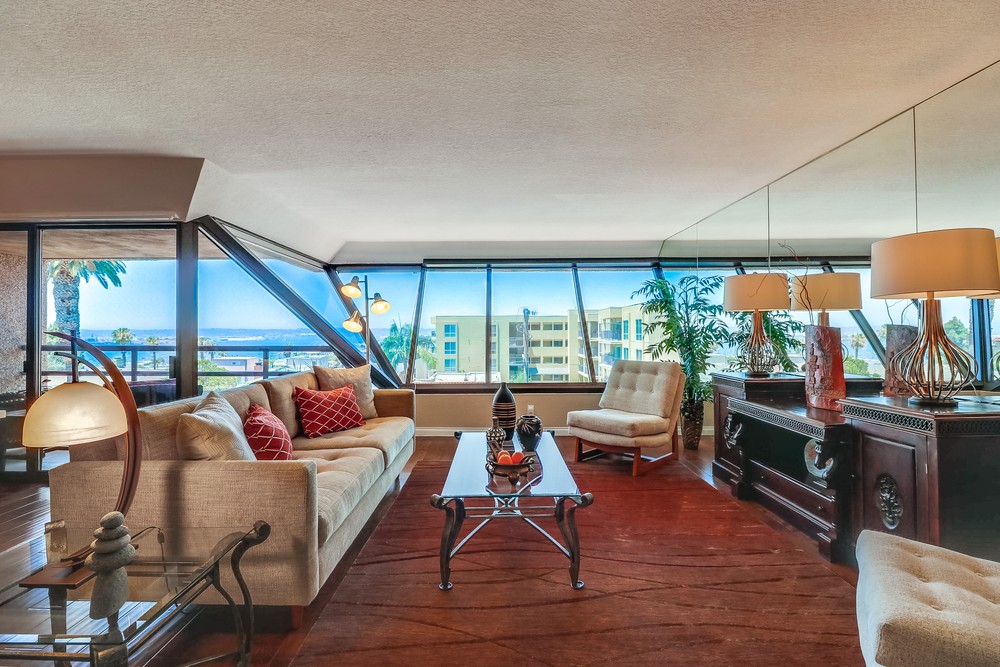 Virtual tour photo 11 of 55 for 230 W Laurel St #401