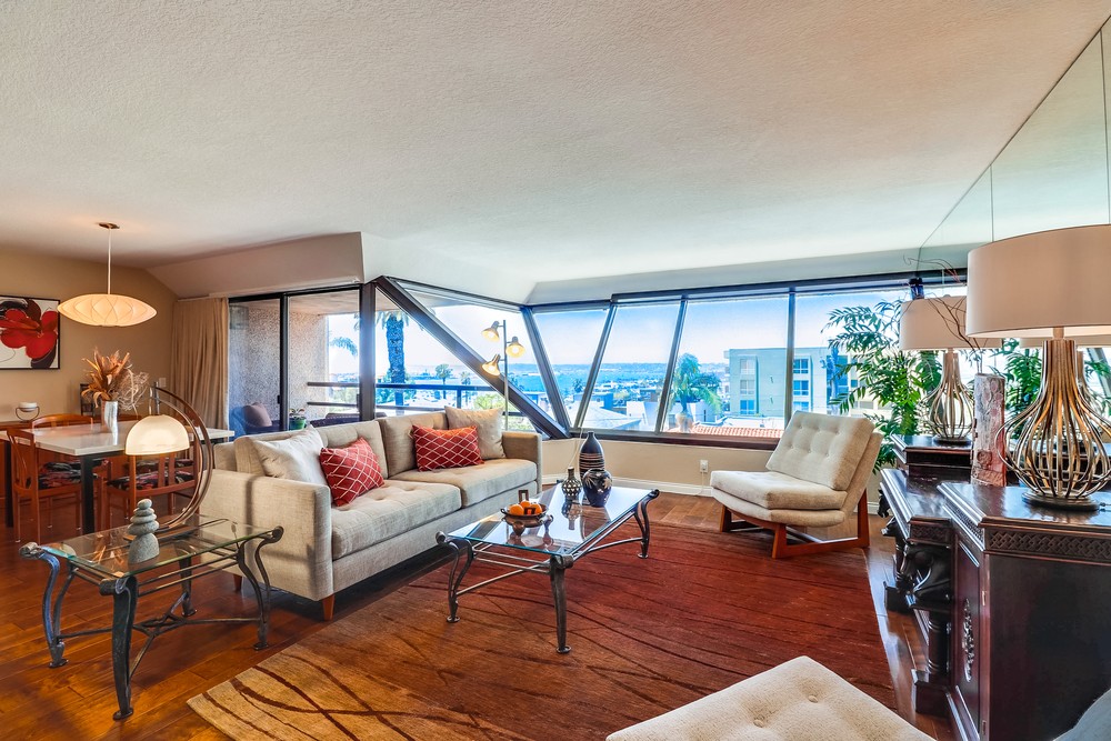 Virtual tour photo 12 of 55 for 230 W Laurel St #401