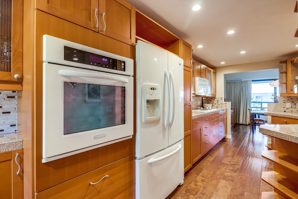 Virtual tour photo 21 of 55 for 230 W Laurel St #401