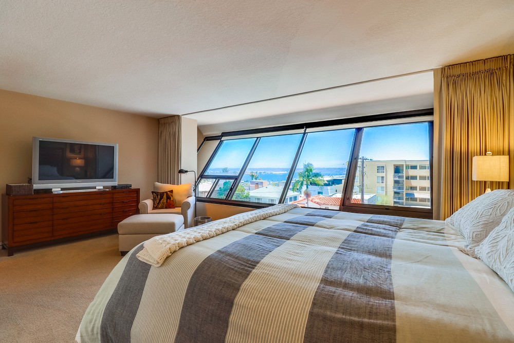 Virtual tour photo 35 of 55 for 230 W Laurel St #401