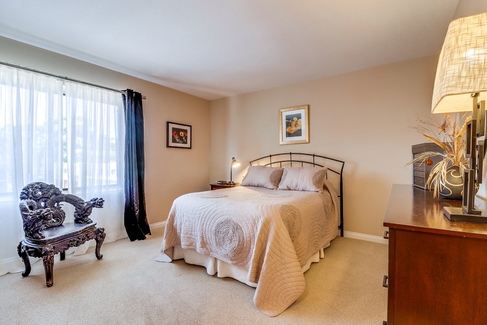 Virtual tour photo 42 of 55 for 230 W Laurel St #401