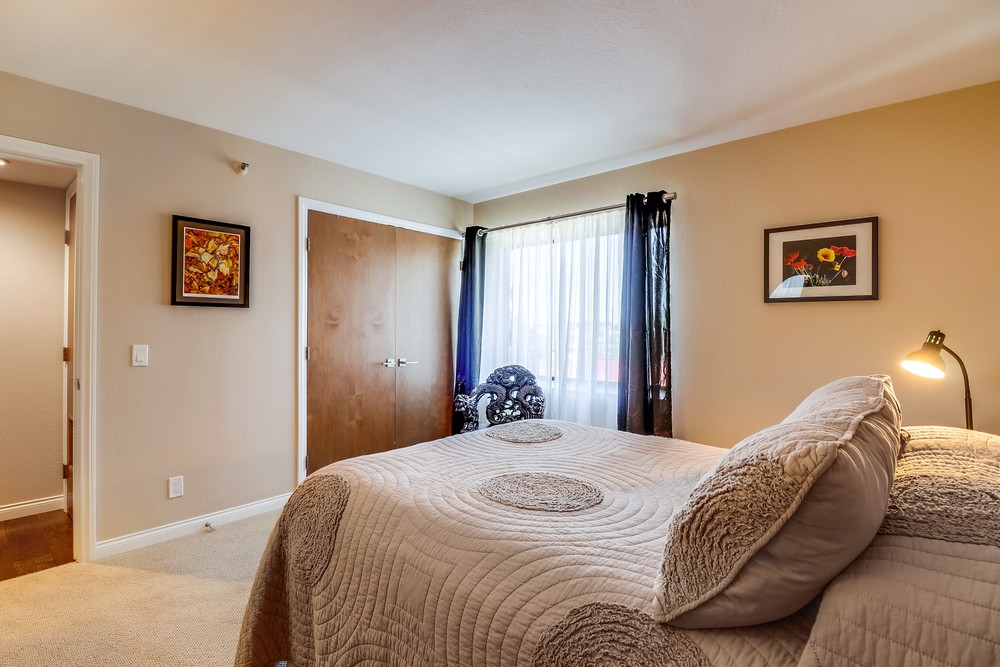 Virtual tour photo 43 of 55 for 230 W Laurel St #401