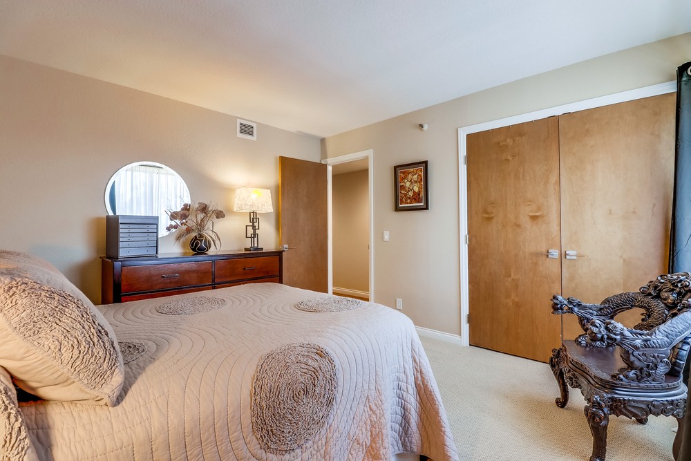 Virtual tour photo 45 of 55 for 230 W Laurel St #401