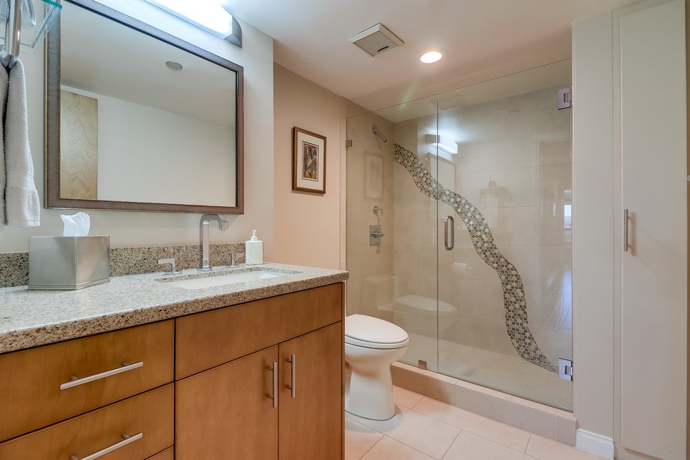 Virtual tour photo 46 of 55 for 230 W Laurel St #401