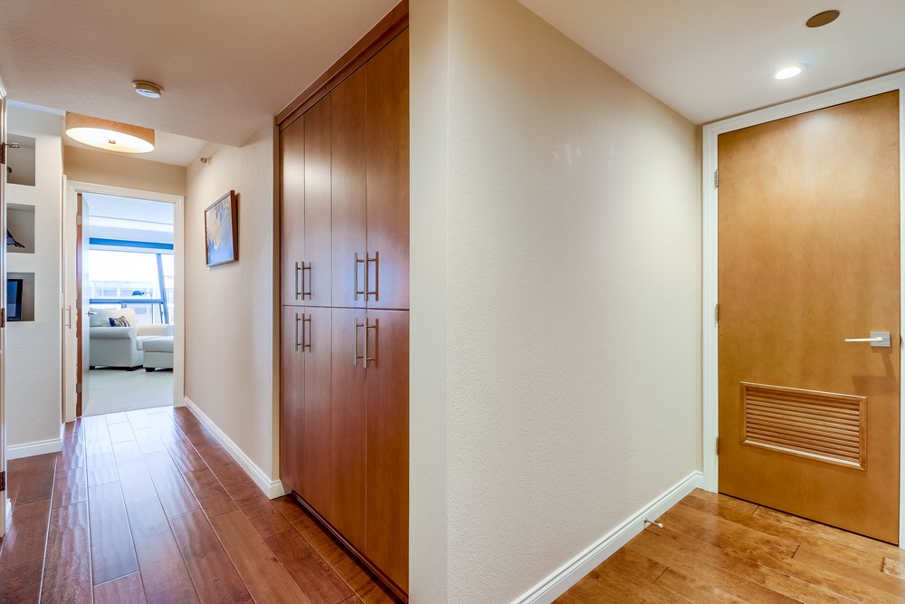 Virtual tour photo 51 of 55 for 230 W Laurel St #401