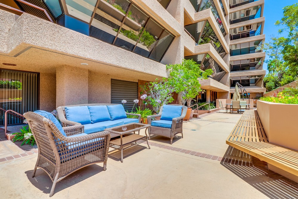 Virtual tour photo 56 of 55 for 230 W Laurel St #401