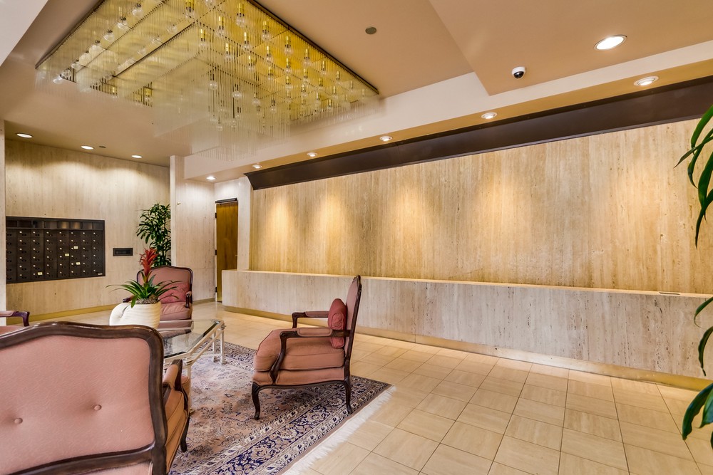 Virtual tour photo 9 of 73 for 230 W Laurel St