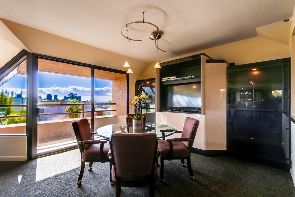 Virtual tour photo 21 of 73 for 230 W Laurel St