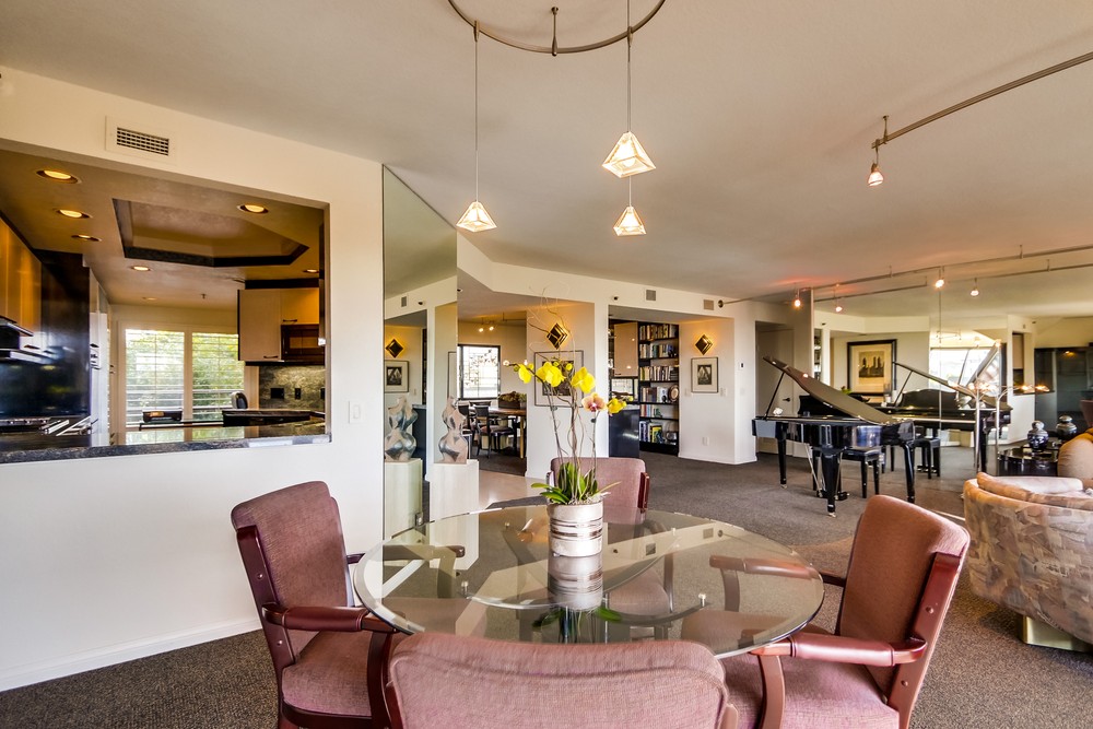 Virtual tour photo 24 of 73 for 230 W Laurel St