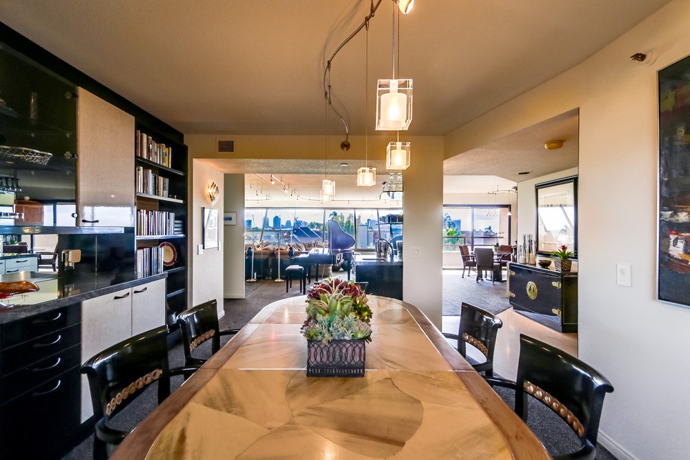 Virtual tour photo 31 of 73 for 230 W Laurel St