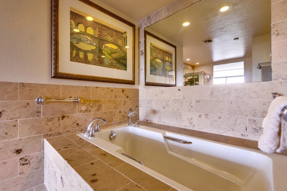 Virtual tour photo 55 of 73 for 230 W Laurel St