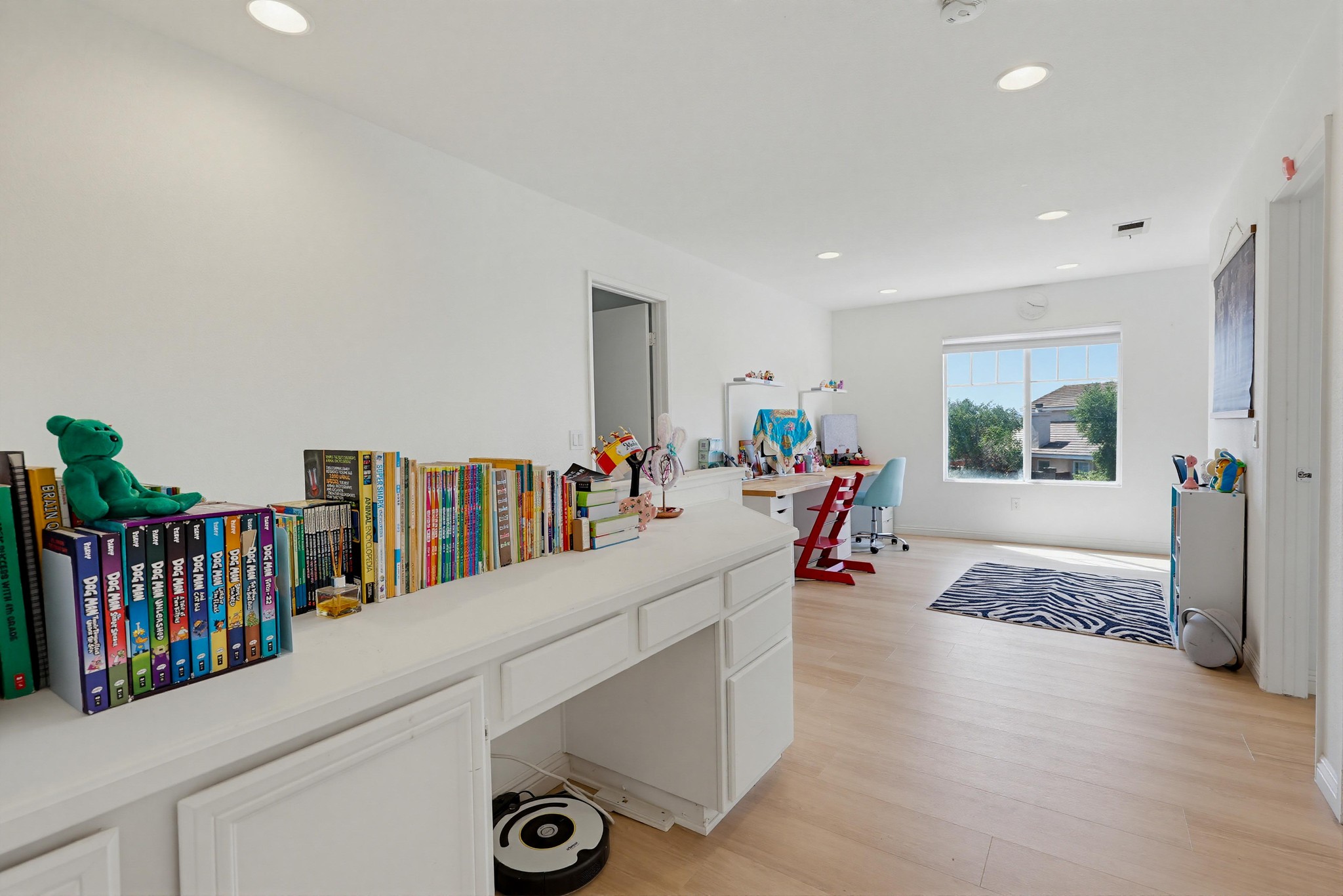 Virtual tour photo 37 of 69 for 2303 Poppy Hills Dr