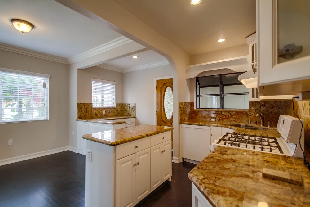Virtual tour photo 23 of 35 for 2306 32nd St