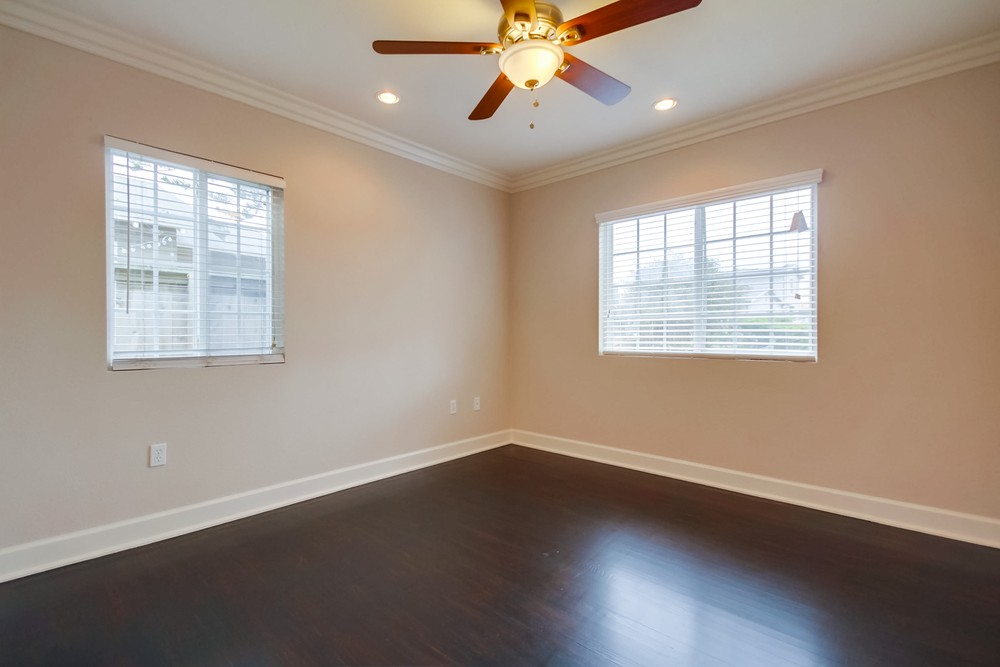 Virtual tour photo 27 of 35 for 2306 32nd St