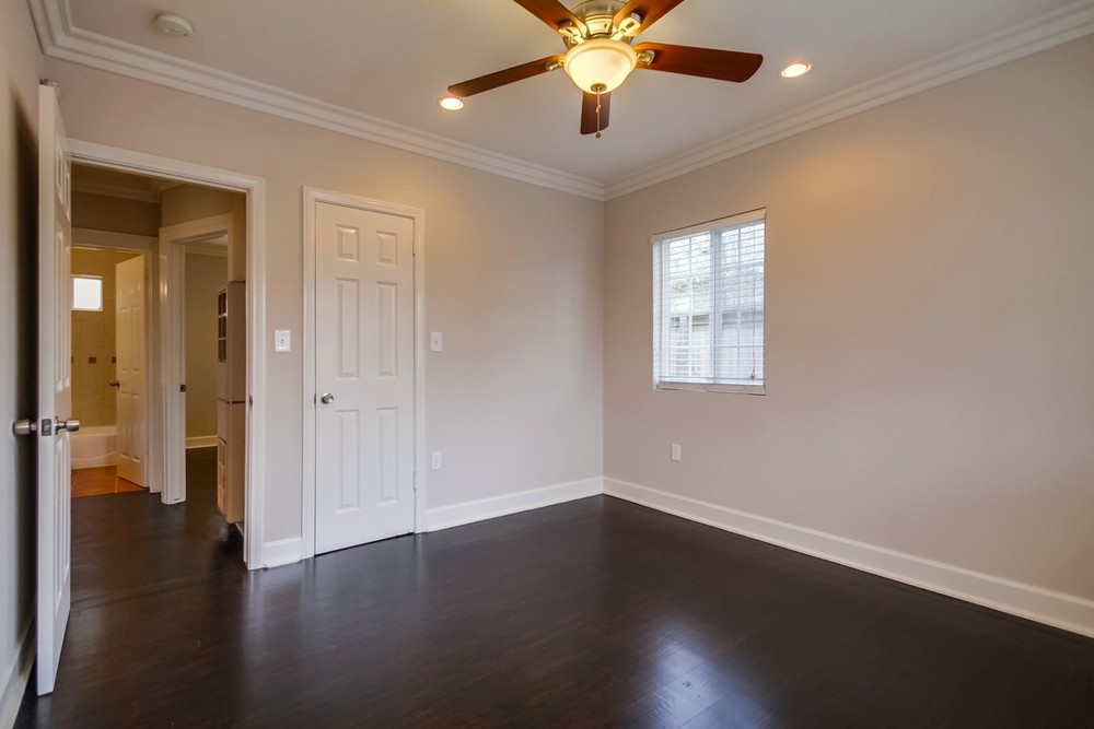 Virtual tour photo 29 of 35 for 2306 32nd St