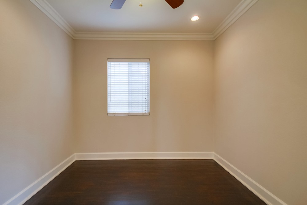 Virtual tour photo 31 of 35 for 2306 32nd St
