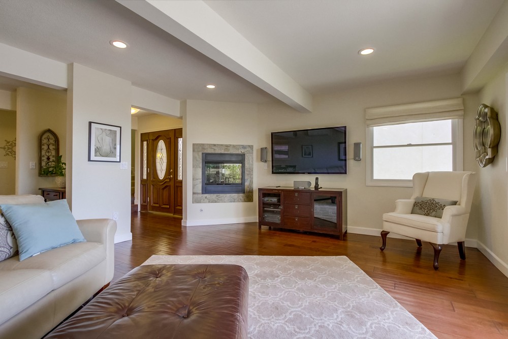 Virtual tour photo 9 of 49 for 2314 Geranium St