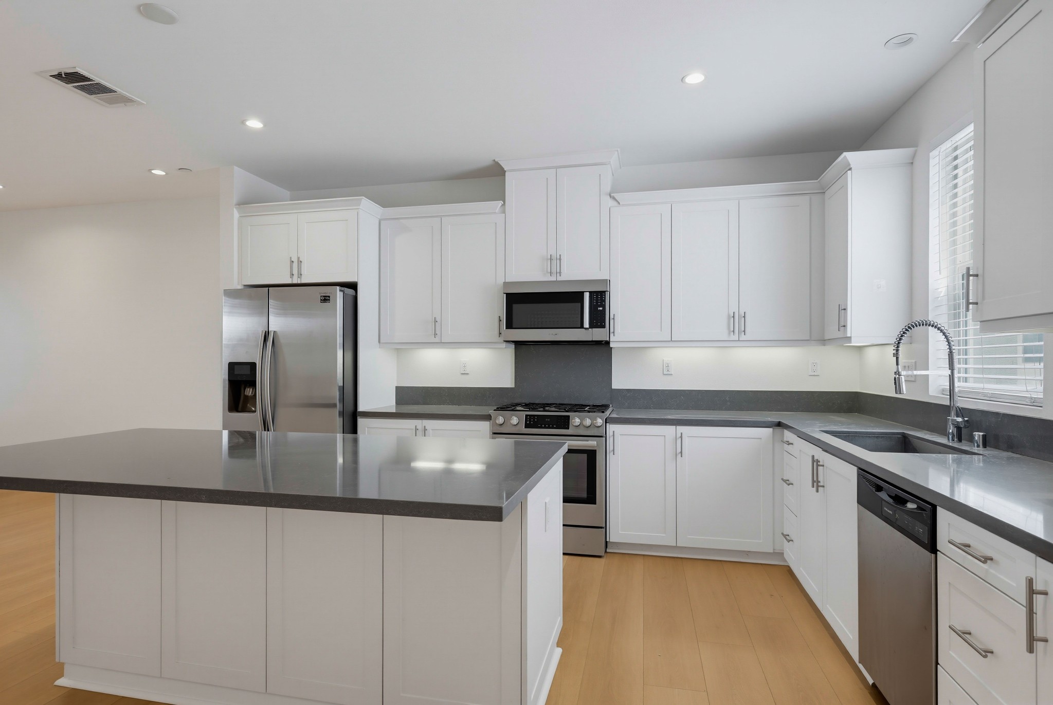 Virtual tour photo 24 of 58 for 2316 Synergy