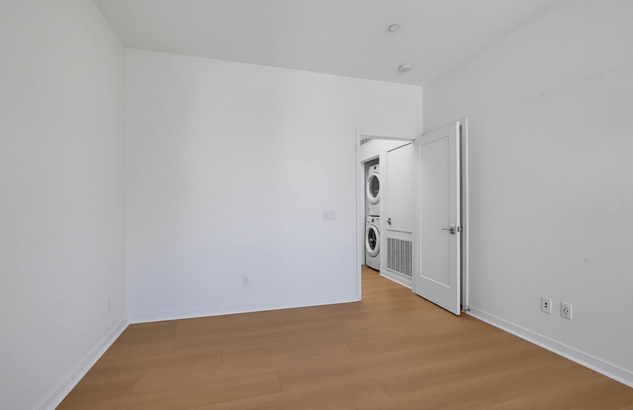 Virtual tour photo 44 of 58 for 2316 Synergy