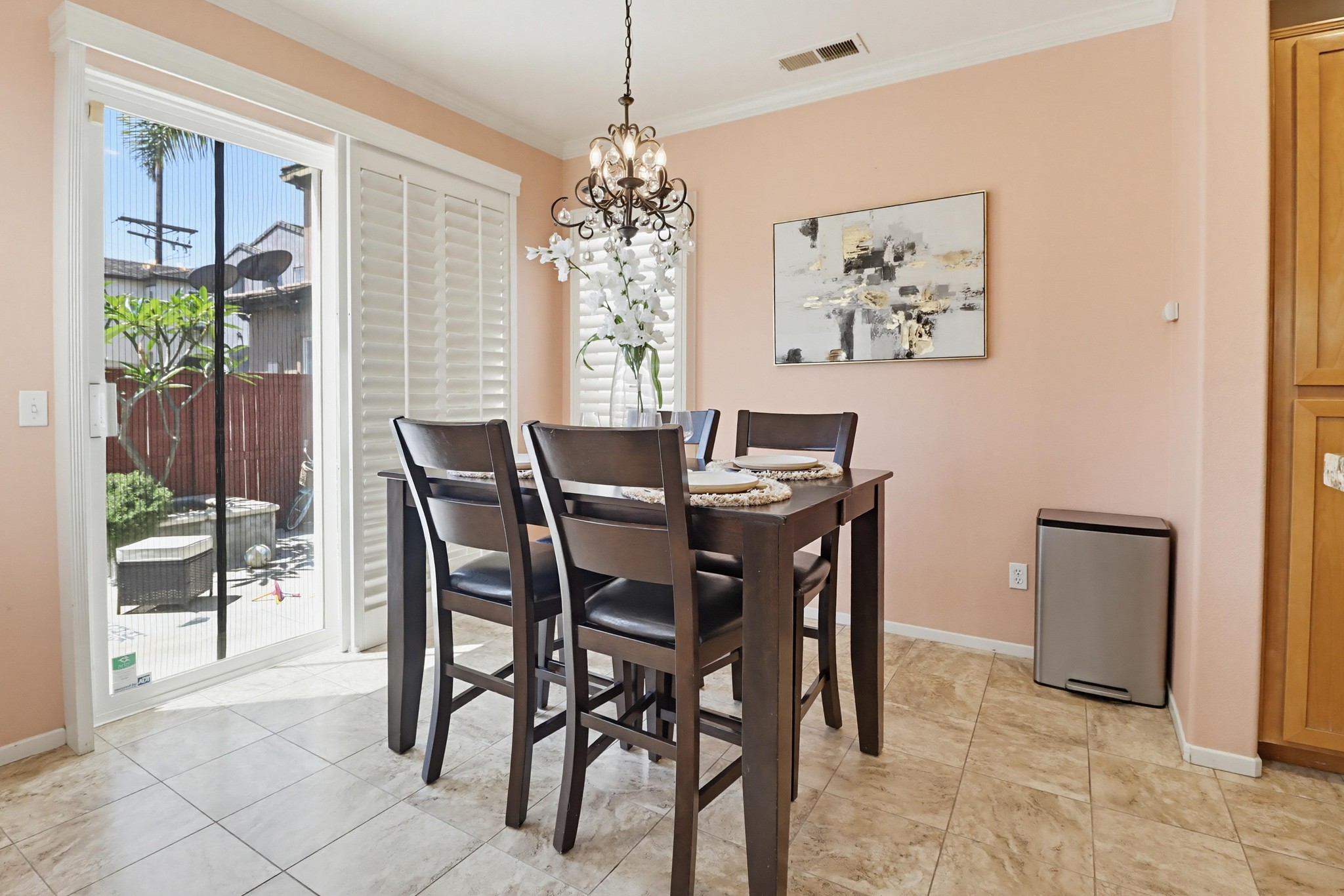 Virtual tour photo 12 of 50 for 2318 Gardenia Way
