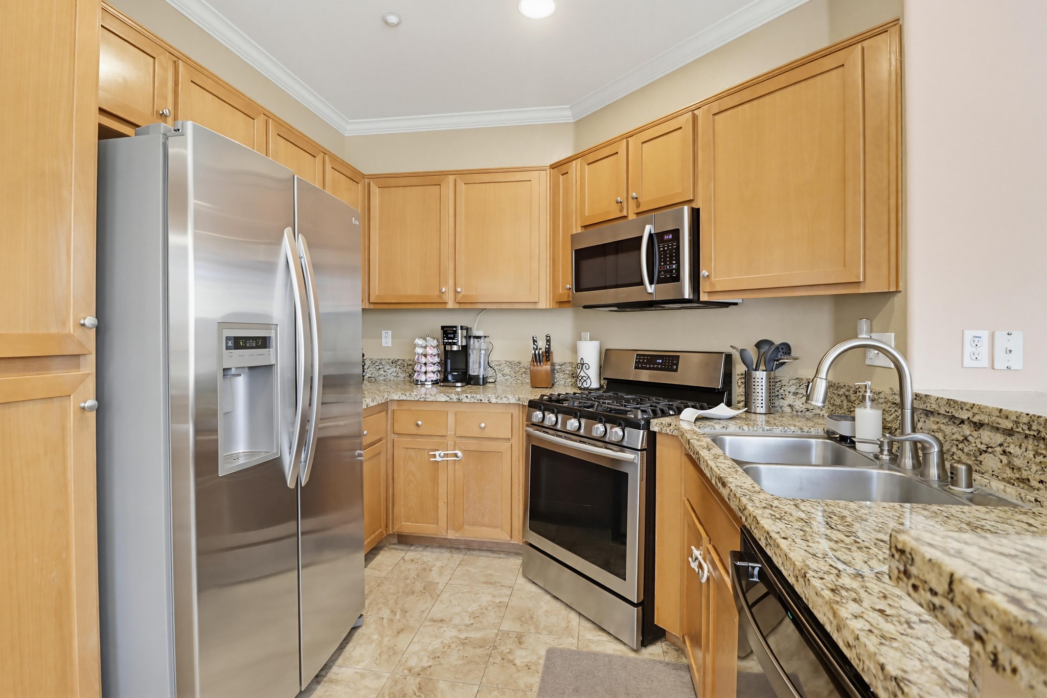Virtual tour photo 15 of 50 for 2318 Gardenia Way