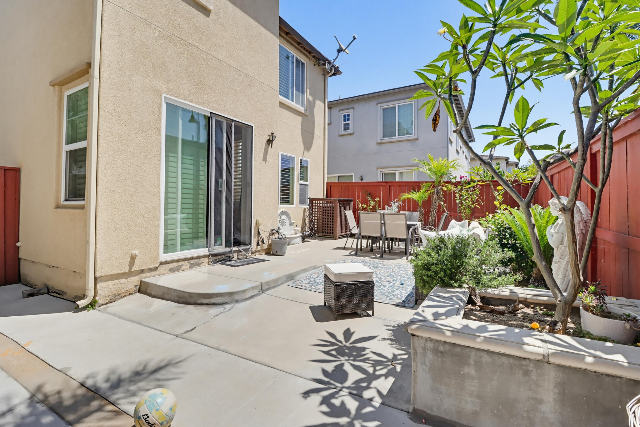 Virtual tour photo 43 of 50 for 2318 Gardenia Way