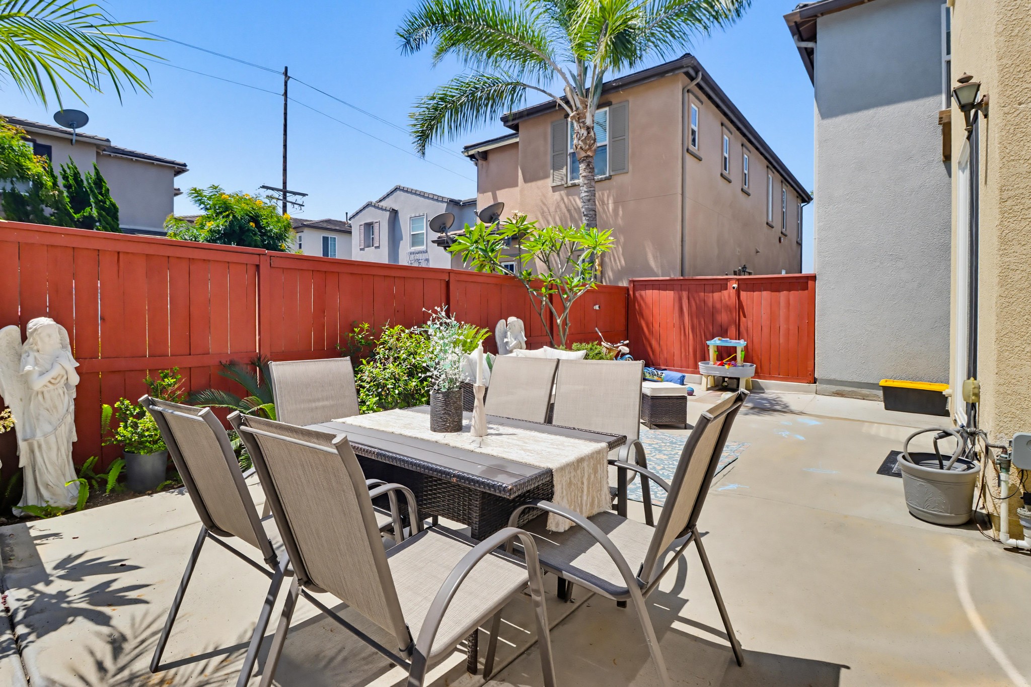 Virtual tour photo 44 of 50 for 2318 Gardenia Way