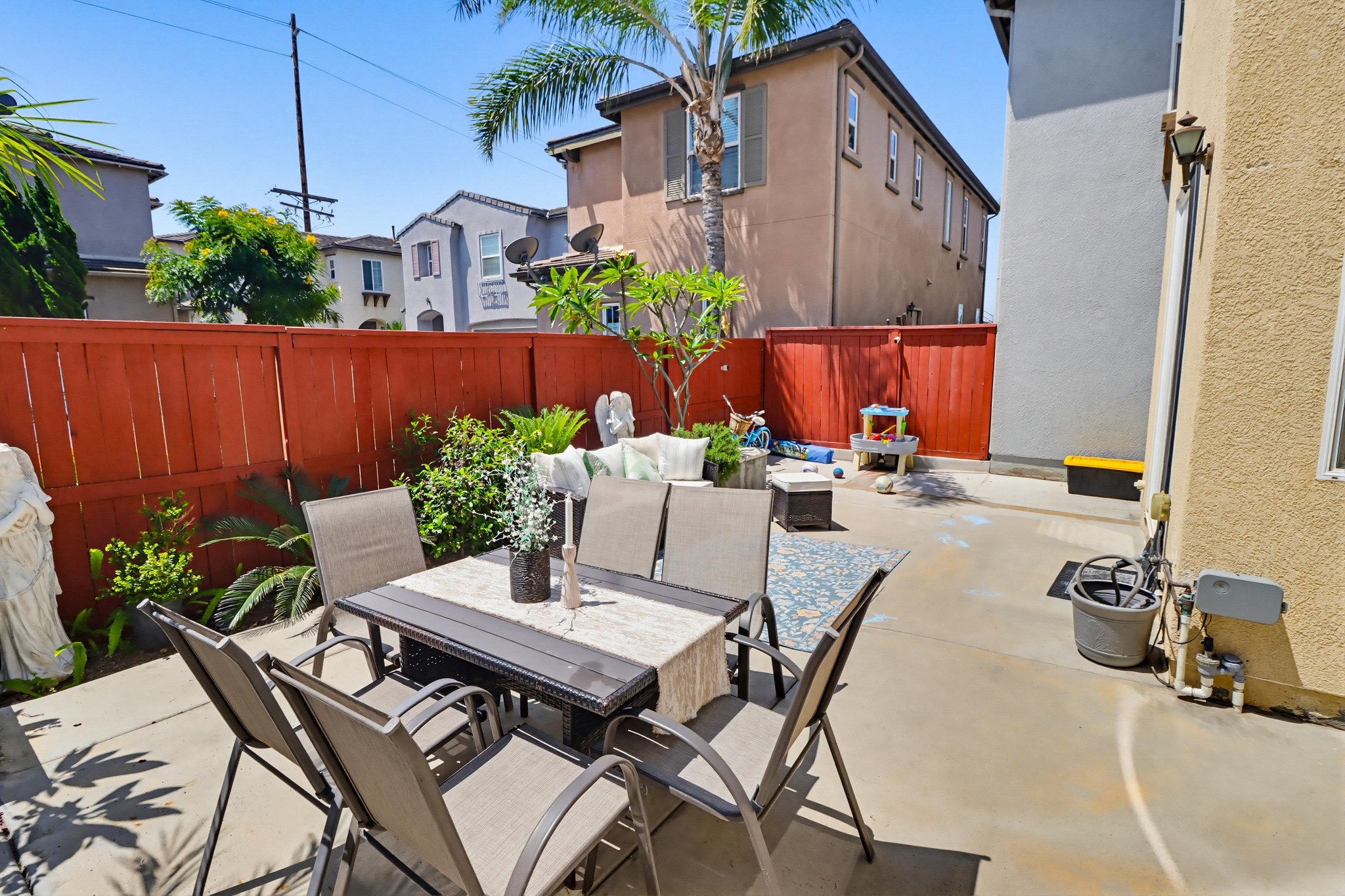 Virtual tour photo 45 of 50 for 2318 Gardenia Way