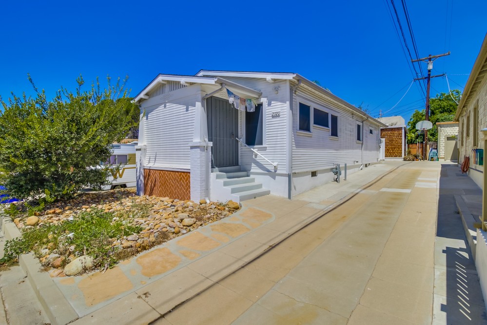 Virtual tour photo 1 of 37 for 2320 Wightman Street