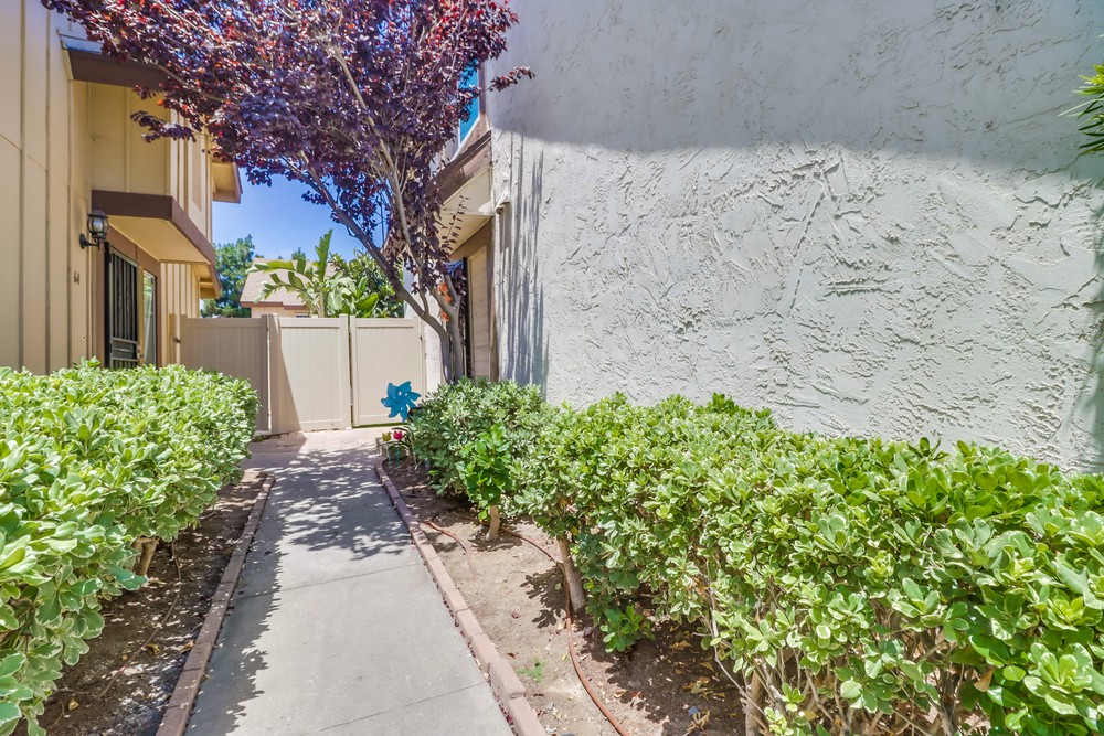 Virtual tour photo 3 of 34 for 2322 Tocayo Ave UNIT 65