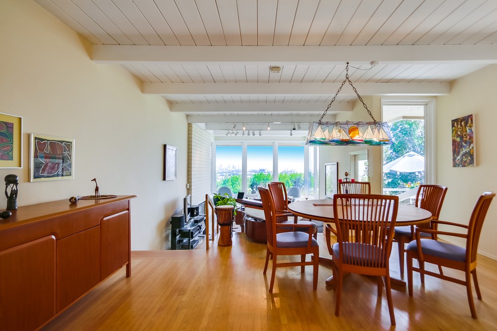 Virtual tour photo 8 of 66 for 2324 Locust Street