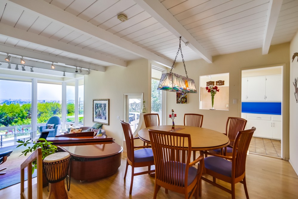 Virtual tour photo 18 of 66 for 2324 Locust Street