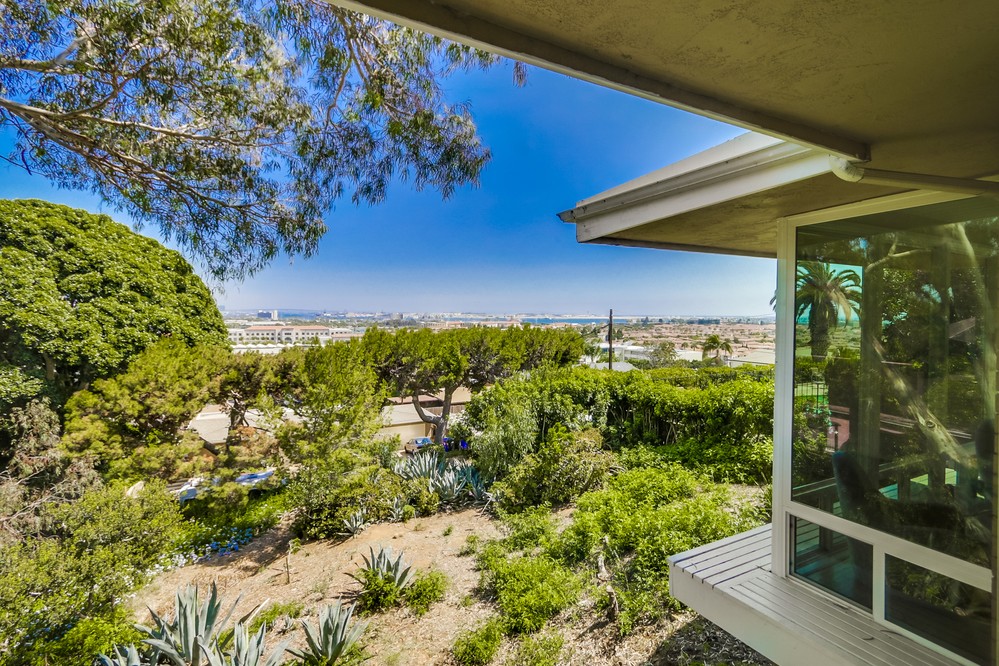 Virtual tour photo 31 of 66 for 2324 Locust Street
