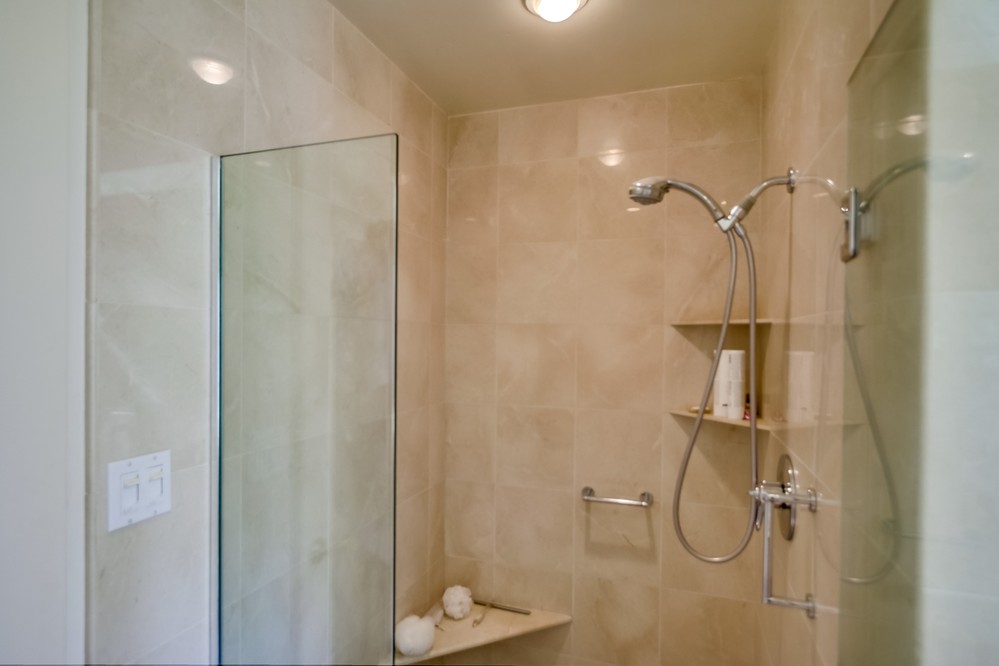 Virtual tour photo 34 of 66 for 2324 Locust Street