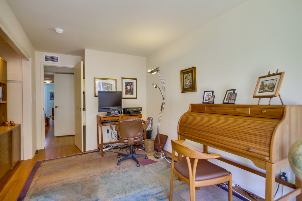 Virtual tour photo 38 of 66 for 2324 Locust Street