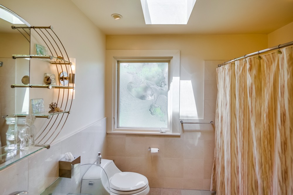 Virtual tour photo 40 of 66 for 2324 Locust Street
