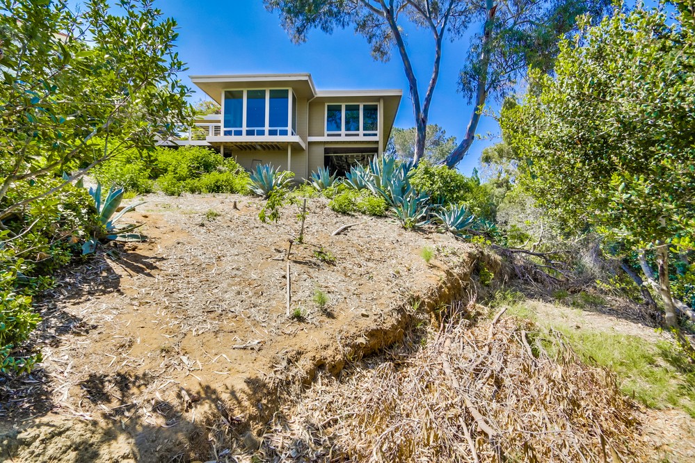 Virtual tour photo 52 of 66 for 2324 Locust Street