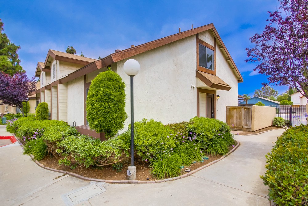 Virtual tour photo 3 of 45 for 2324 Tocayo Ave #57