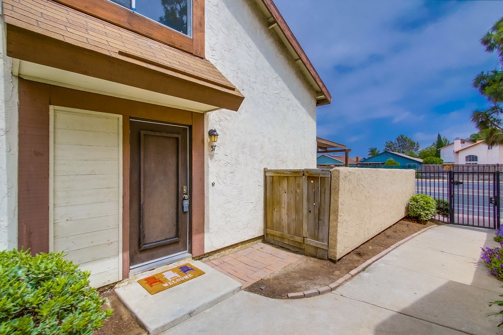 Virtual tour photo 4 of 45 for 2324 Tocayo Ave #57